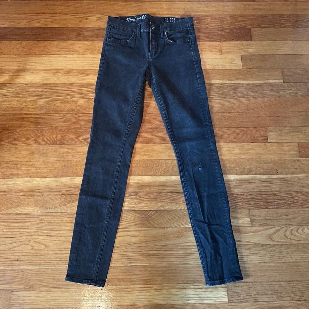 MADEWELL | faded black skinny skinny jeans 26 x 32”